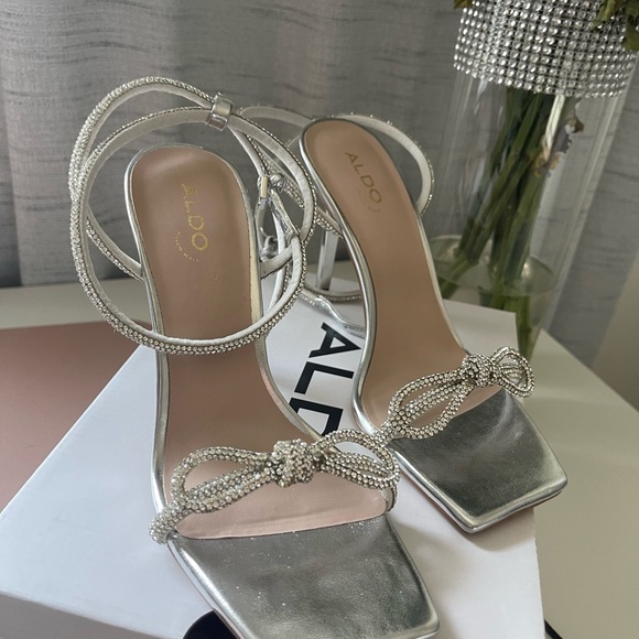 Aldo Barrona Heels size 7 US. - Picture 3 of 4